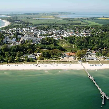 5 Haus Borgwardt * Goehren (Ruegen)